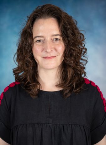 Leticia Landa Headshot